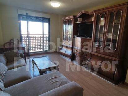 Living room of Flat for sale in Salamanca Capital  with Parquet flooring