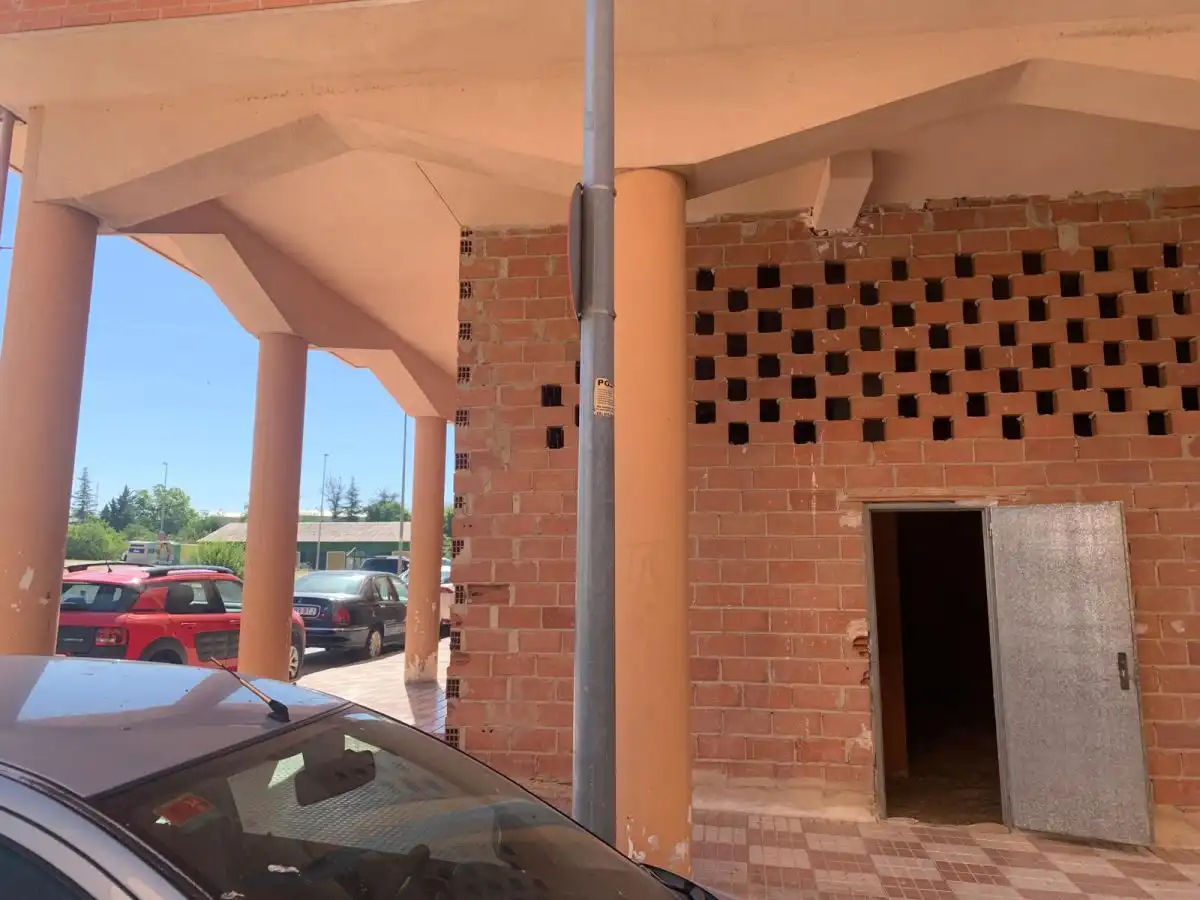 Business premises for sale in Torredonjimeno, imagen 4