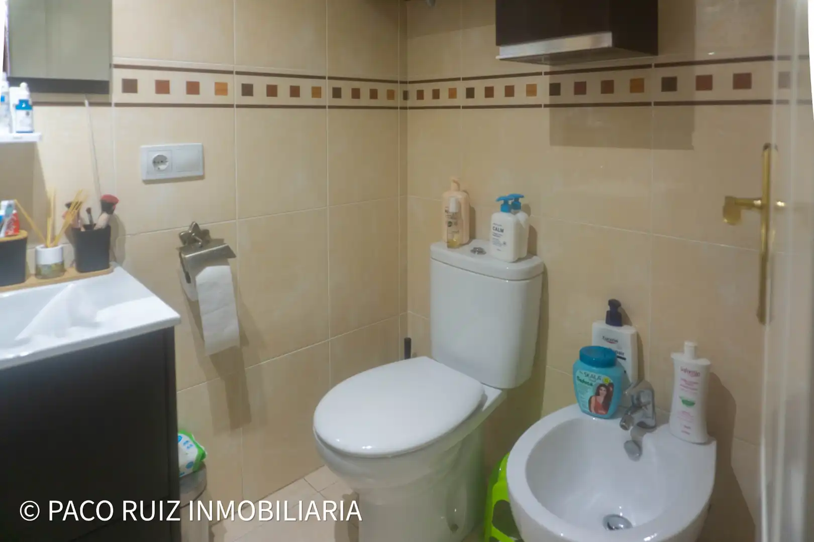 Bany de Planta baixa en venda en Costacabana - Loma Cabrera