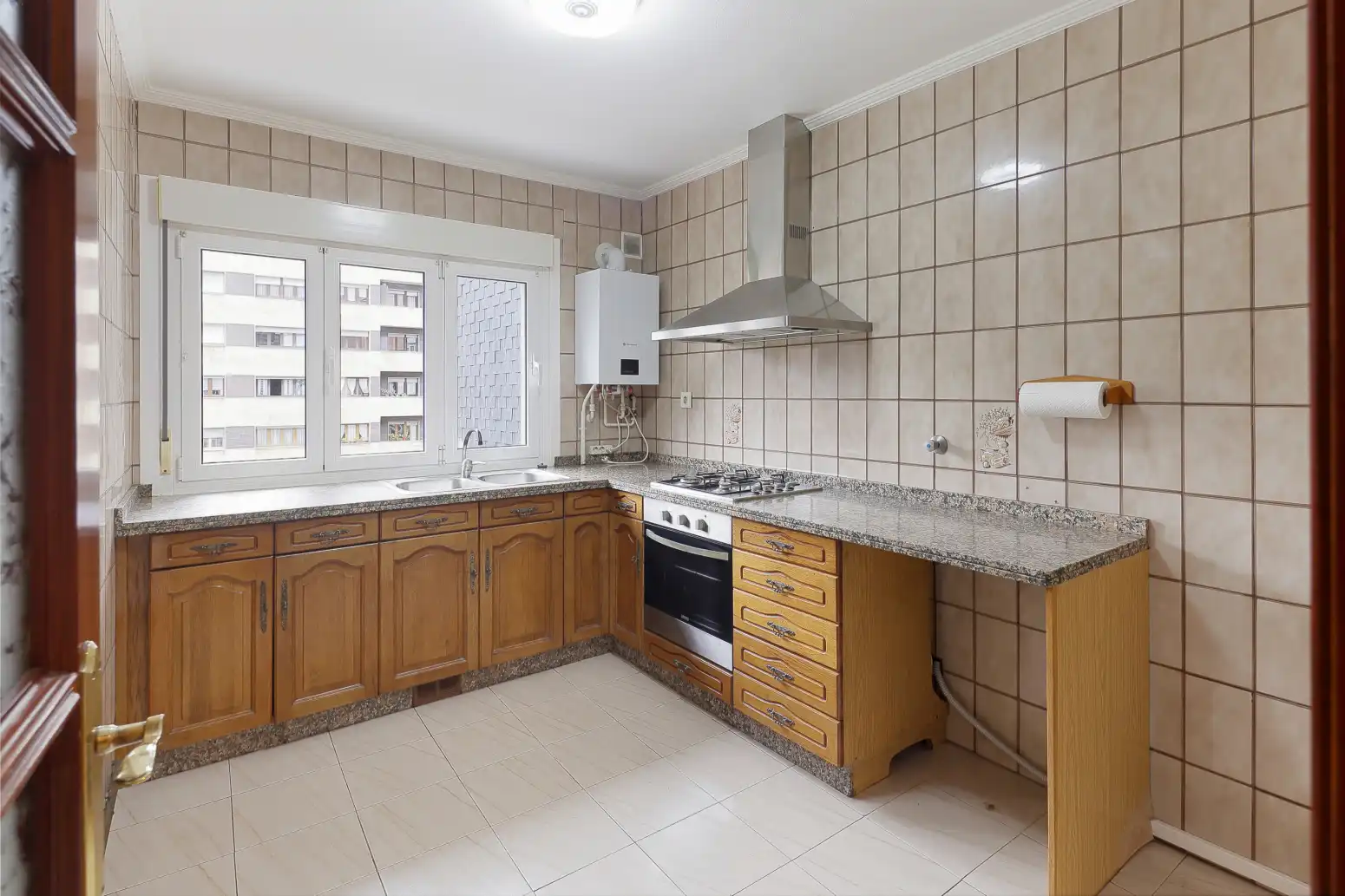 Küche von Wohnung zum Verkauf in Oviedo  mit Heizung und Parkett