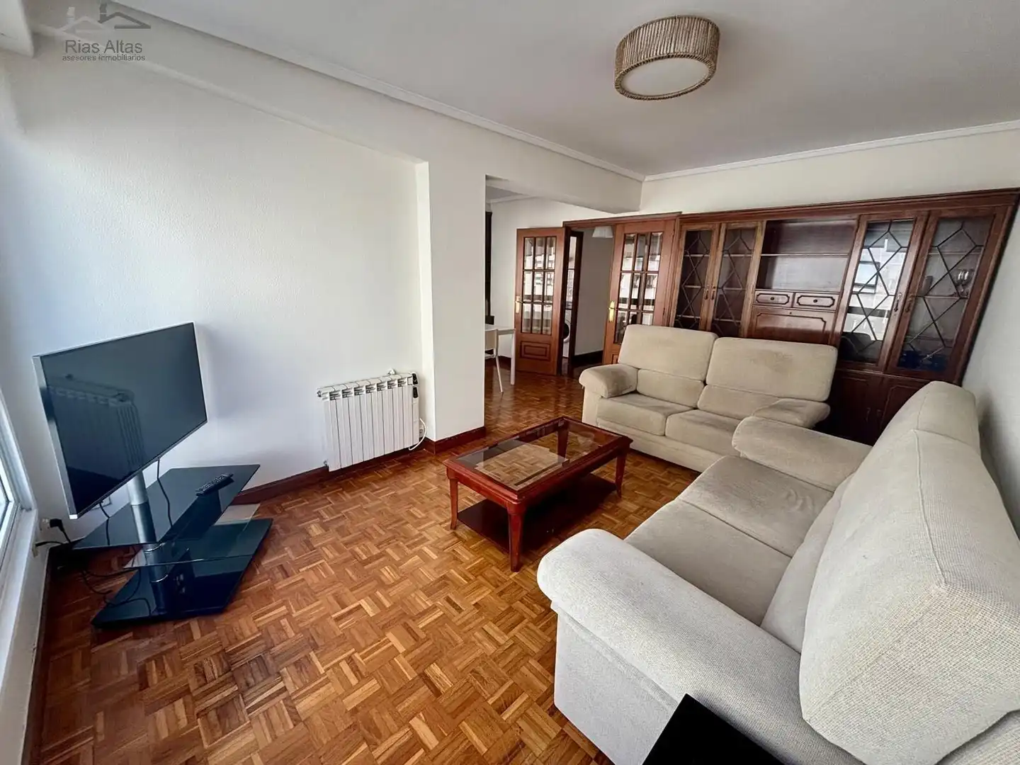 Wohnzimmer von Wohnung zur Miete in A Coruña Capital  mit Heizung und Möbliert