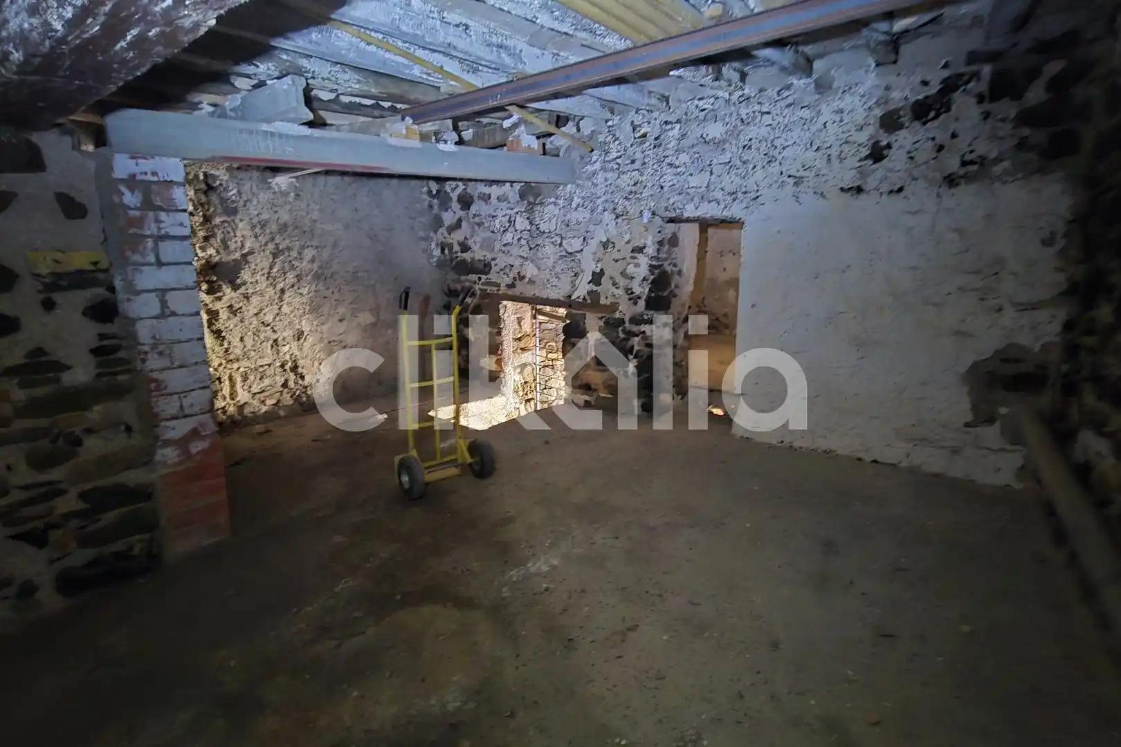 Houses for sale in Castellfollit de la Roca  with Terrace