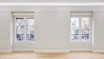 Living room of Flat for sale in  Madrid Capital  with Air Conditioner and Heating