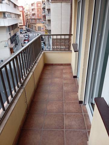 Piso en Alquiler en CALLE PINTOR VELAZQUEZ, 56 en Mercado