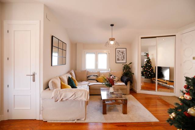 Piso en Venta en Alameda de Recalde en Alhóndiga