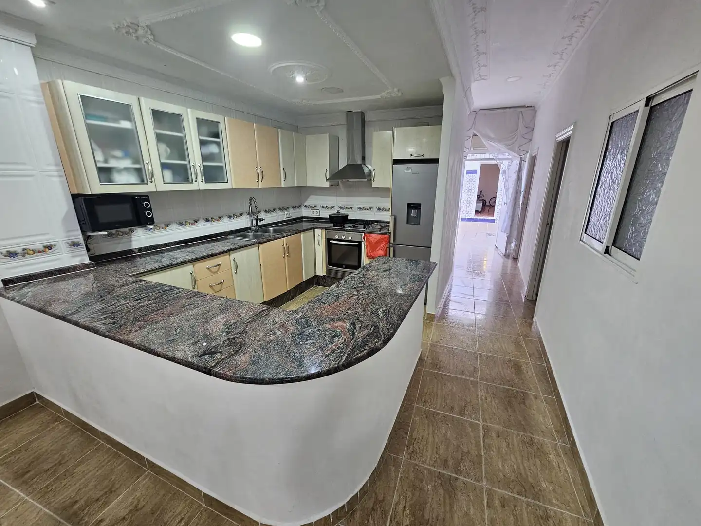 Küche von Erdgeschoss zum Verkauf in  Valencia Capital mit Terrasse