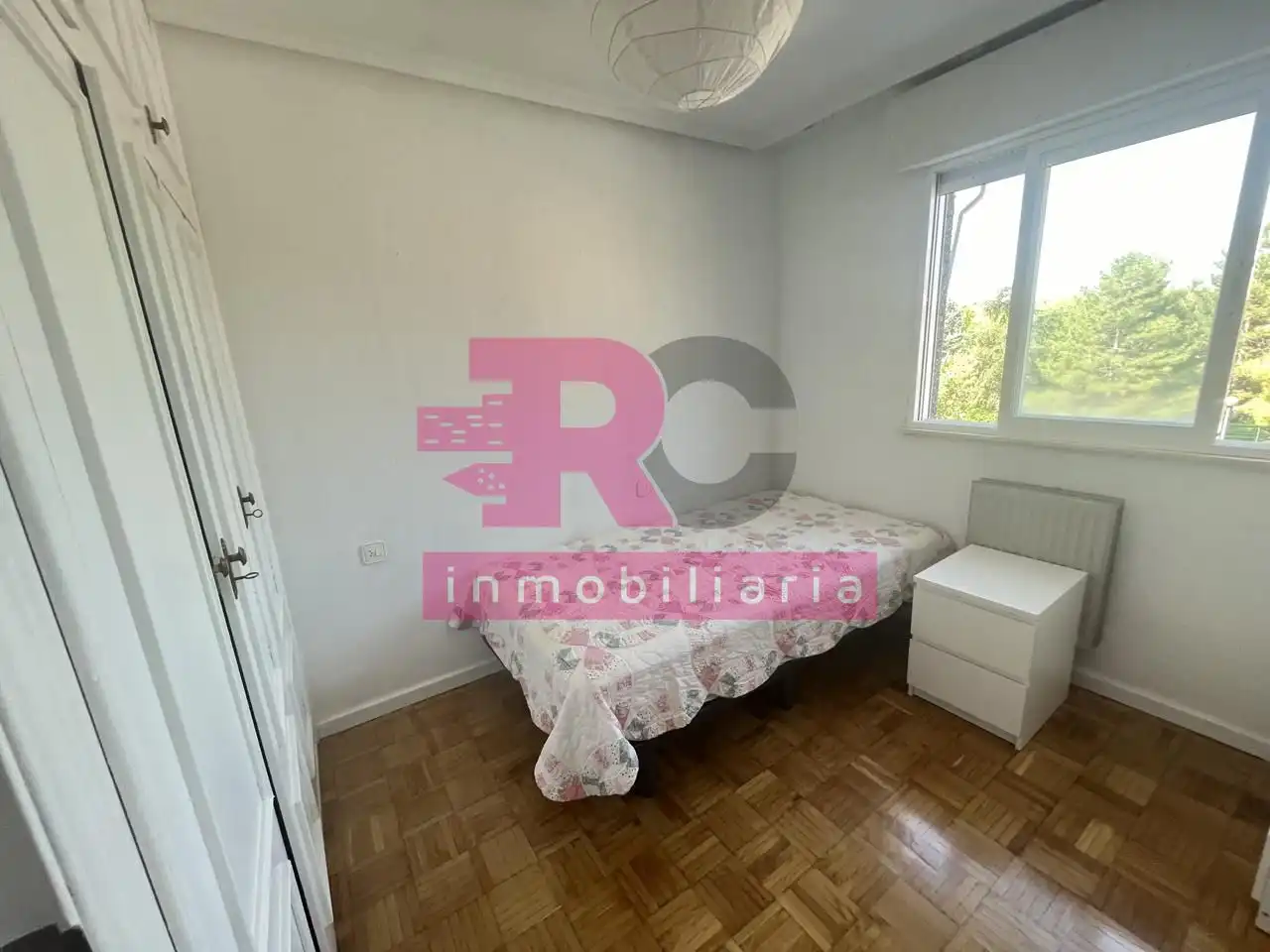 Habitación de Piso de alquiler en Salamanca con Calefacción, Parquet y Amueblado