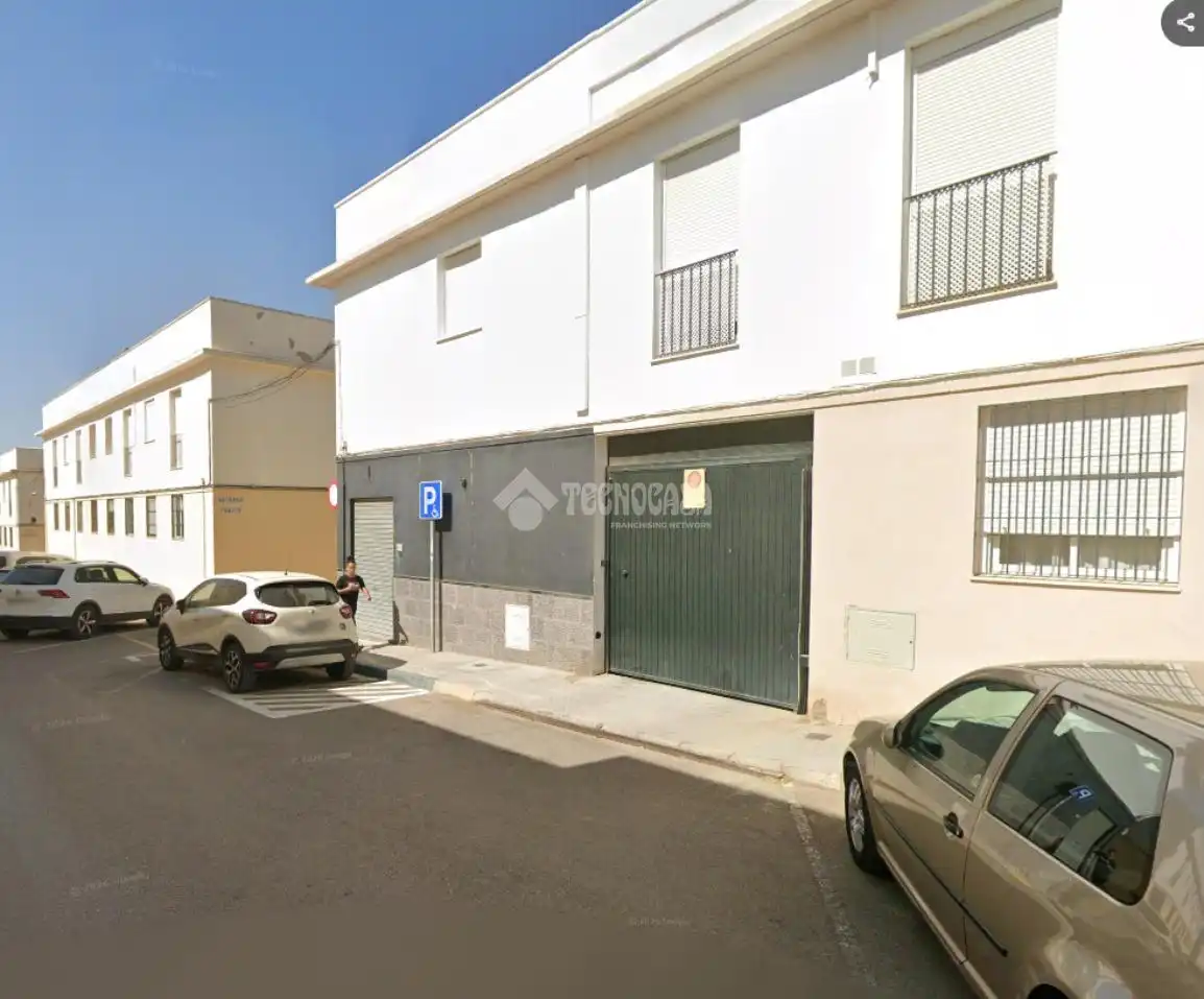 Aparcament de Garatge en venda en Marchena
