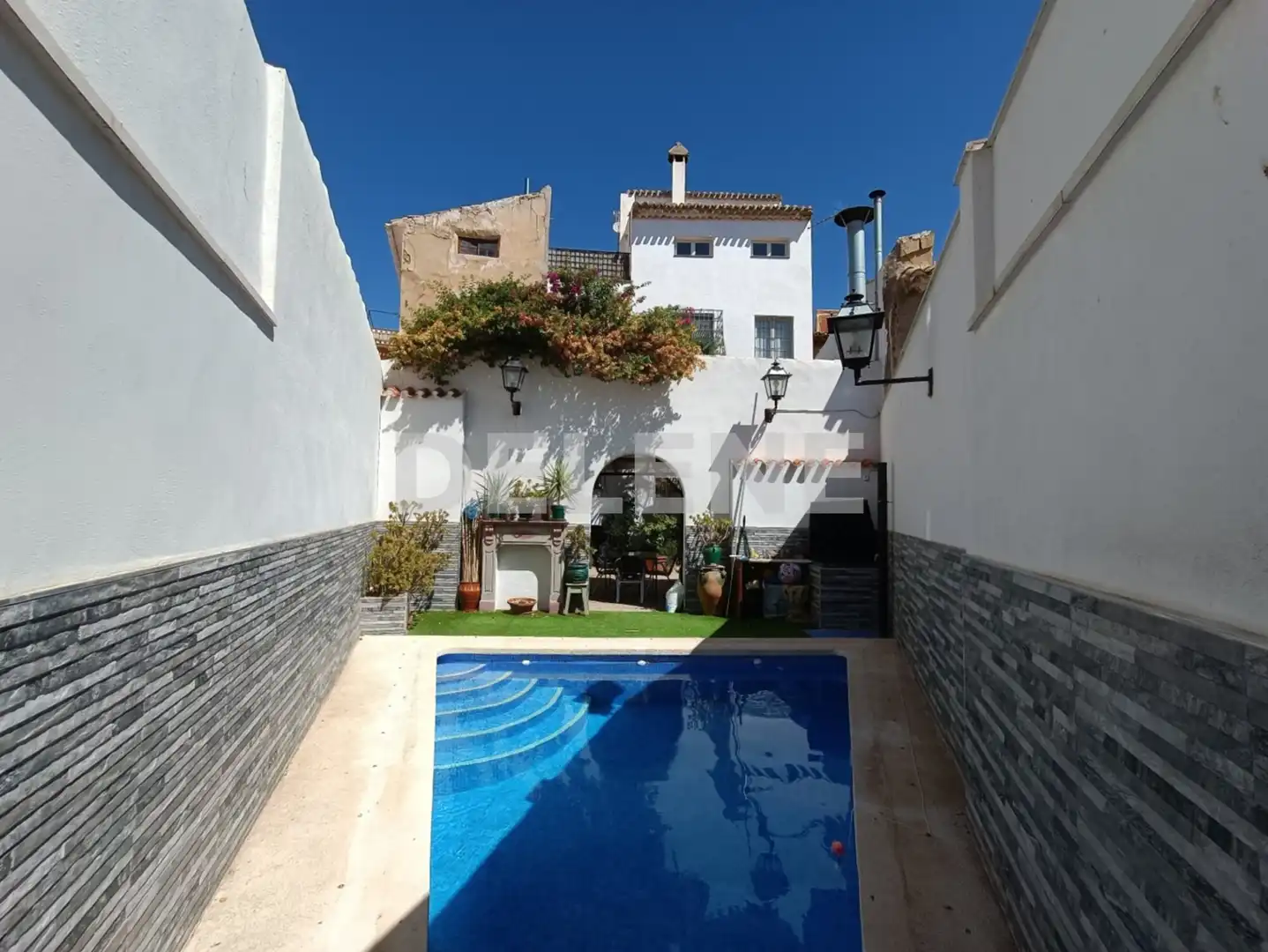 Exterior view of Houses for sale in Hellín  with Heating, Private garden and Parquet flooring