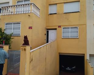 Vista exterior de Casa o xalet en venda en Vinaròs amb Aire condicionat, Calefacció i Jardí privat