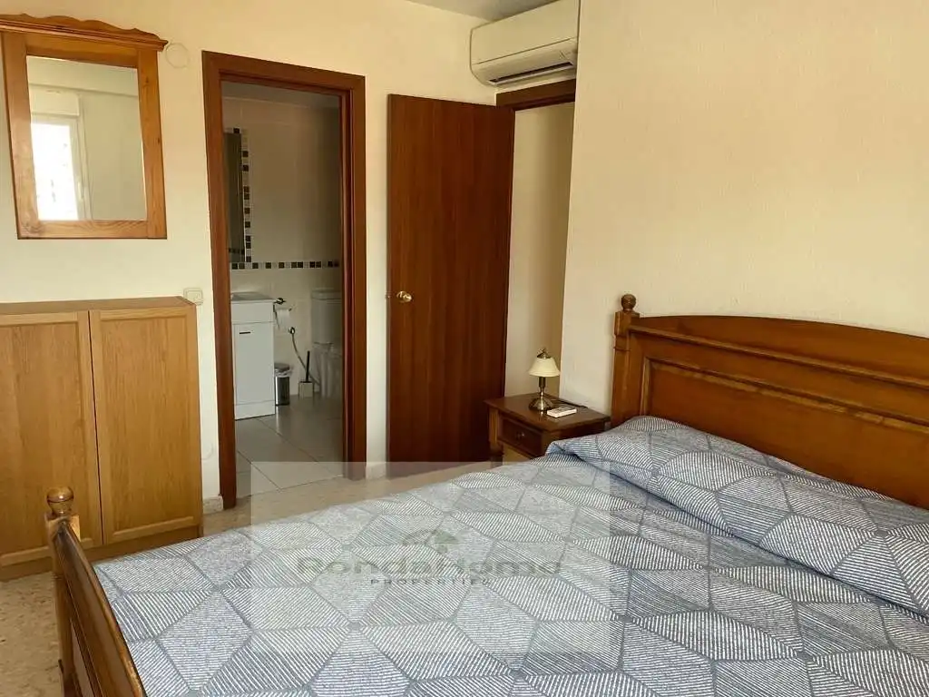Flat for rent in Calle Feria De Abril, Centro ciudad