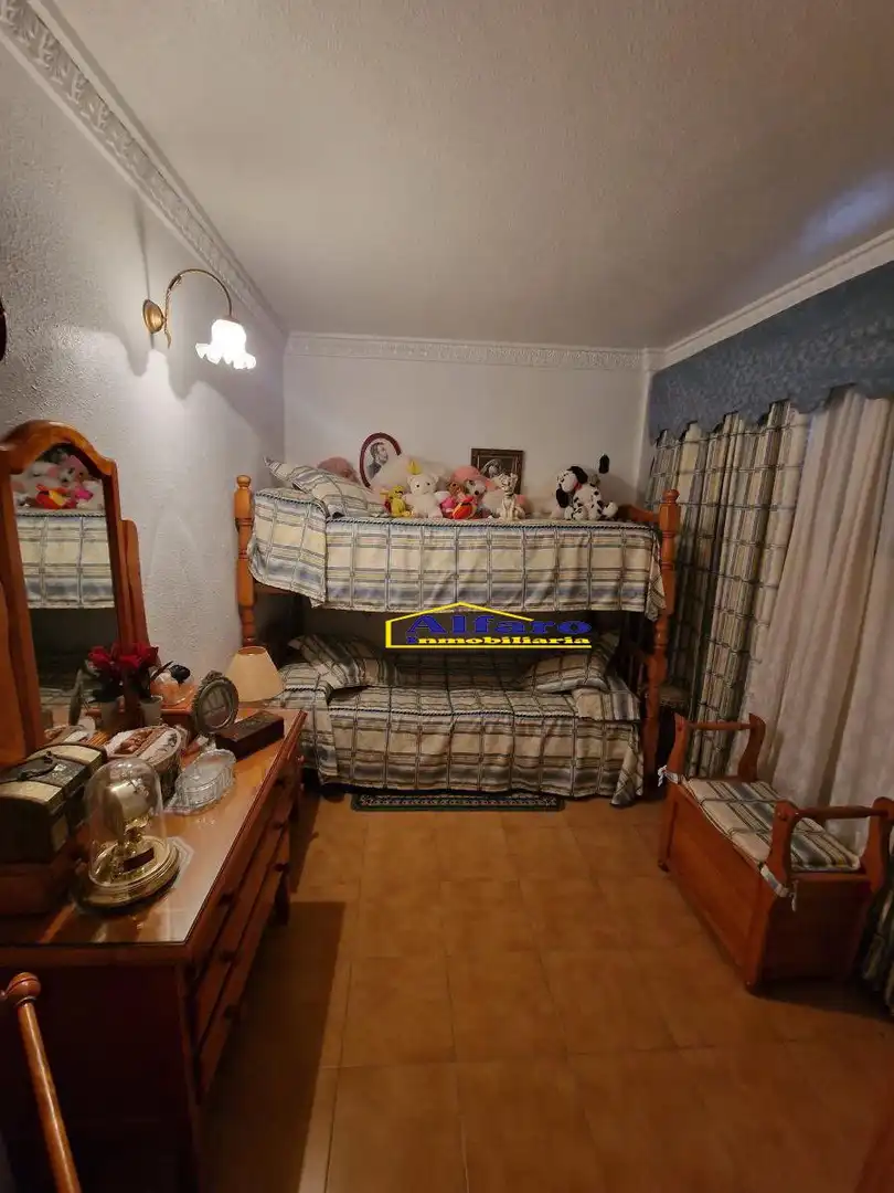 Habitación de Casa adosada en venta en Almonte con Terraza, Trastero y Balcón