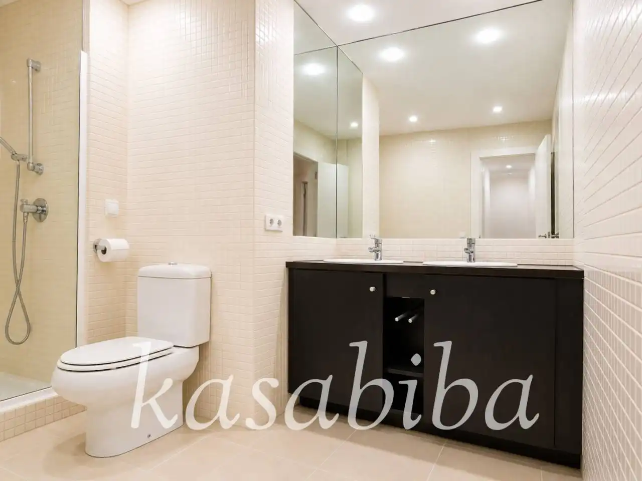 Badezimmer von Dachboden zum Verkauf in Valencia mit Klimaanlage, Heizung und Parkett