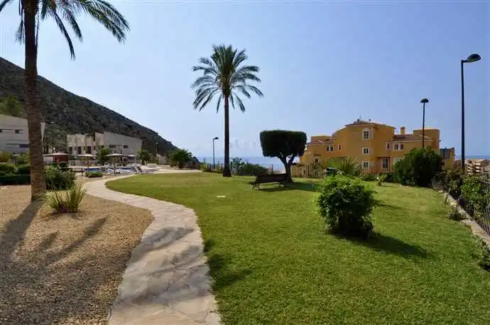 Jardí de Apartament en venda en Calpe / Calp amb Aire condicionat, Calefacció i Jardí privat