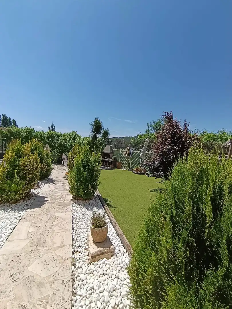 Jardí de Casa o xalet en venda en Albalate de Zorita amb Aire condicionat, Calefacció i Jardí privat