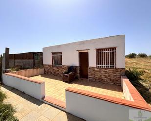 Exterior view of Country house for sale in Villalba del Alcor  with Storage room and Swimming Pool