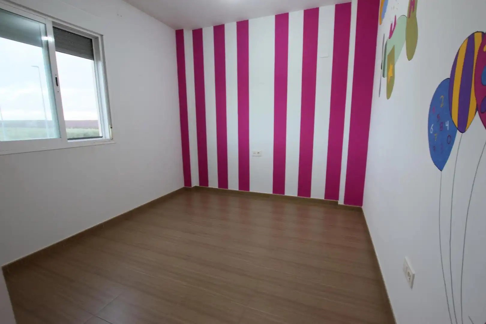 Schlafzimmer von Einfamilien-Reihenhaus zum Verkauf in Guadiana mit Terrasse