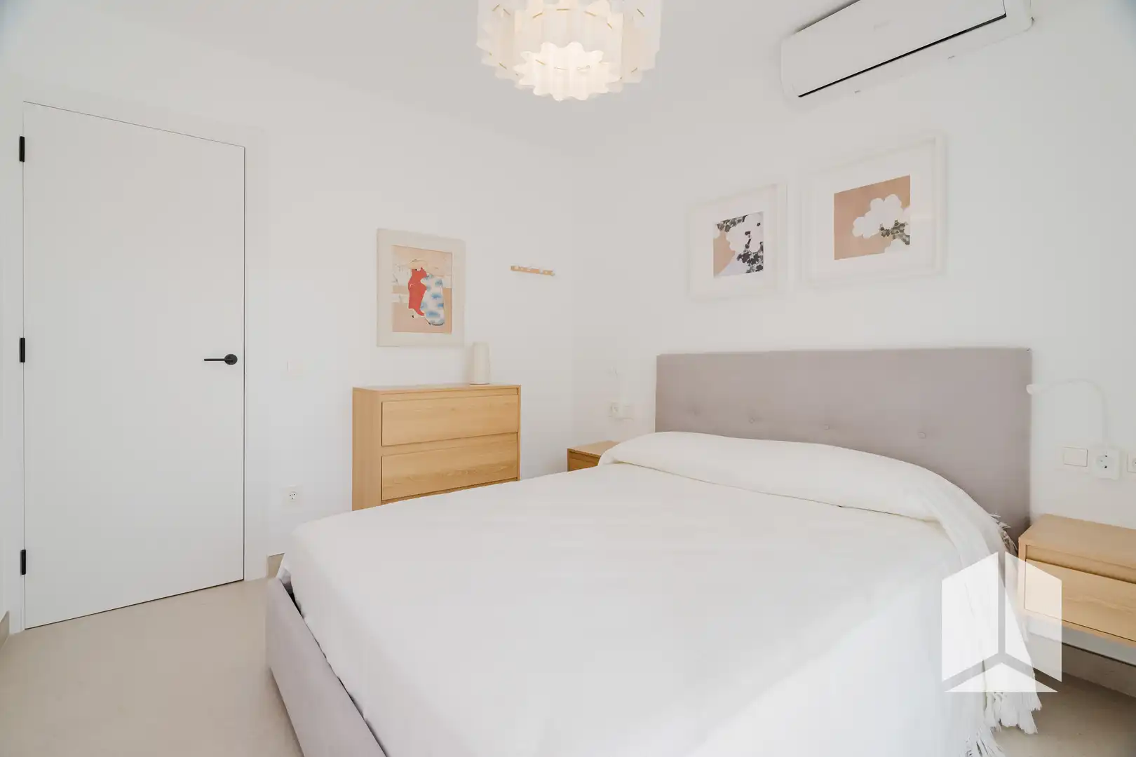 Schlafzimmer von Wohnung zum Verkauf in Castelldefels mit Klimaanlage, Terrasse und Schwimmbad