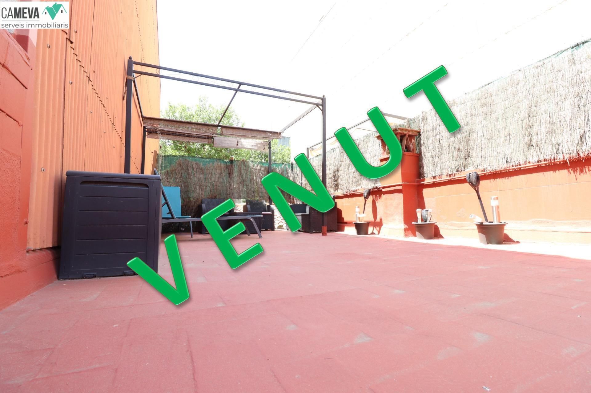 Terrassa de Casa adosada en venda en Barberà del Vallès amb Aire condicionat, Calefacció i Parquet