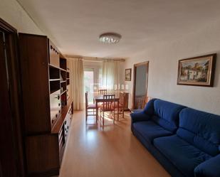 Living room of Flat for sale in  Madrid Capital