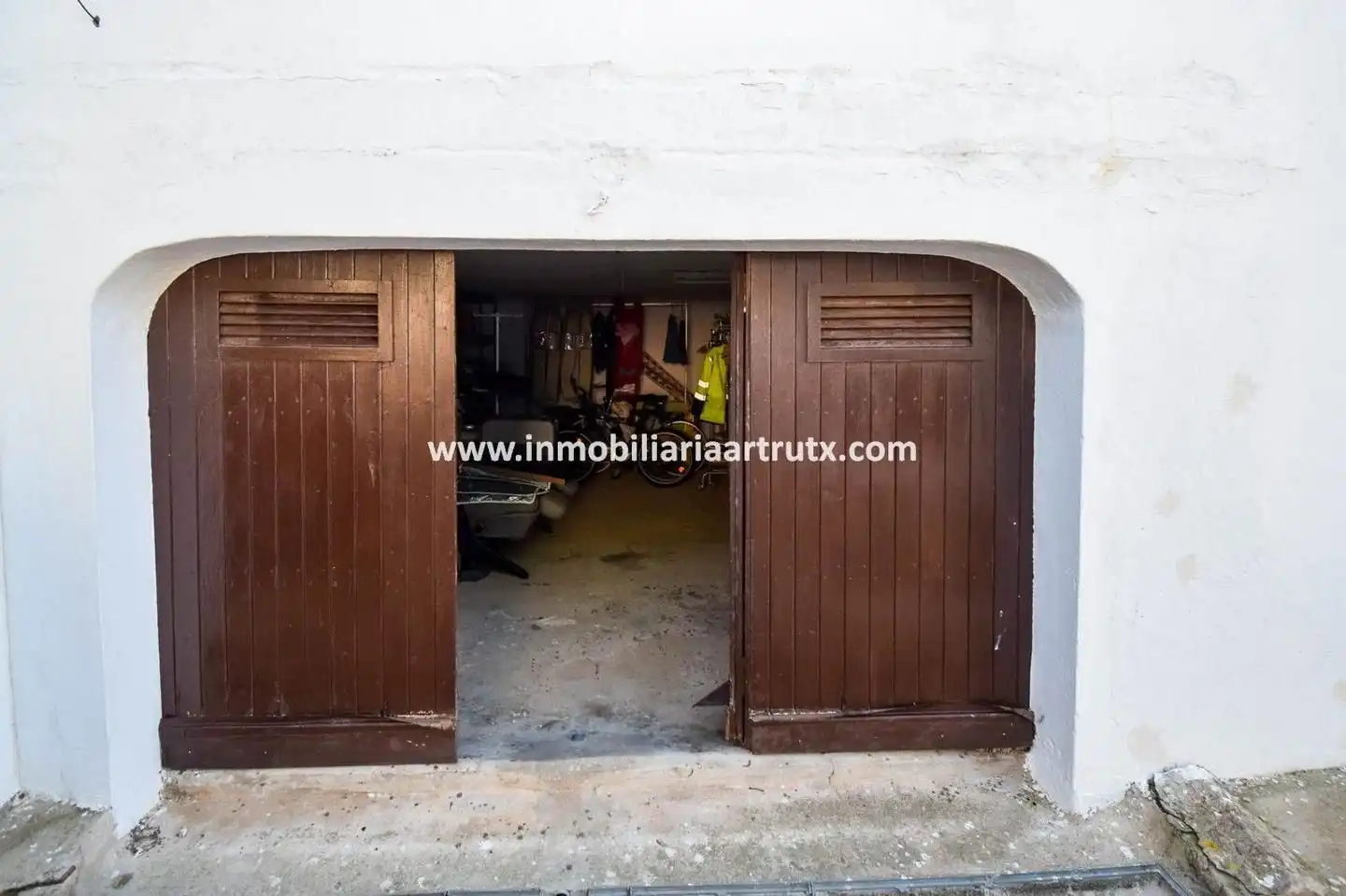 Vista exterior de Casa o xalet en venda en Ciutadella de Menorca amb Aire condicionat, Jardí privat i Terrassa