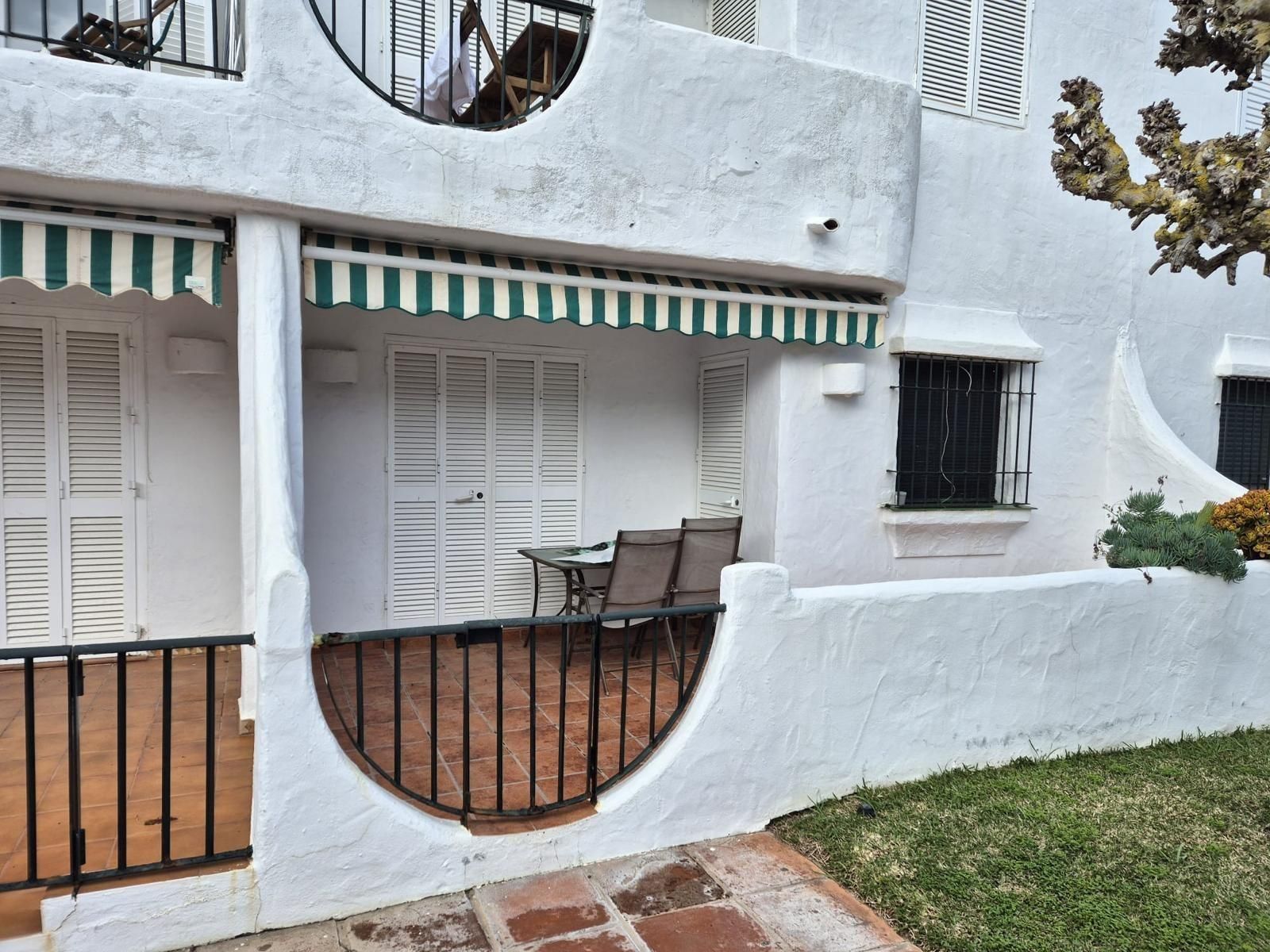 Jardí de Apartament en venda en Chiclana de la Frontera amb Terrassa, Piscina i Piscina comunitària