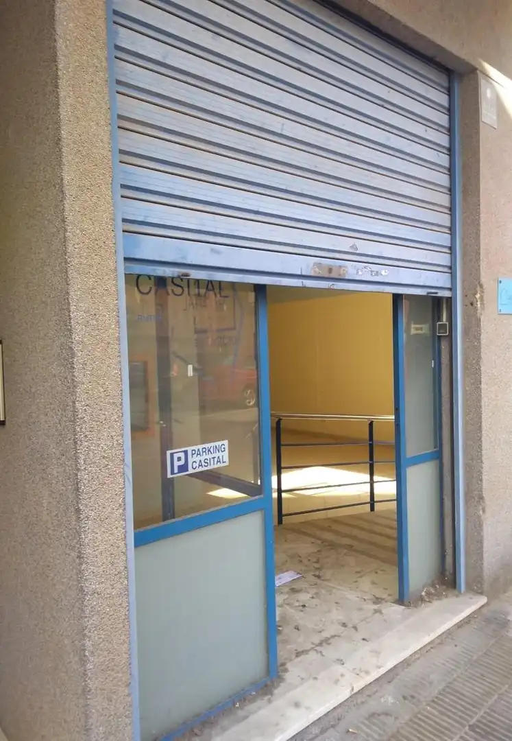 Local commercial à vendre à Carrer del Cep, imagen 10
