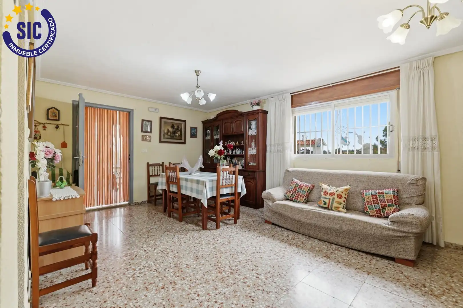 Sala de estar de Casa o chalet en venta en Montroi / Montroy con Jardín privado, Terraza y Piscina