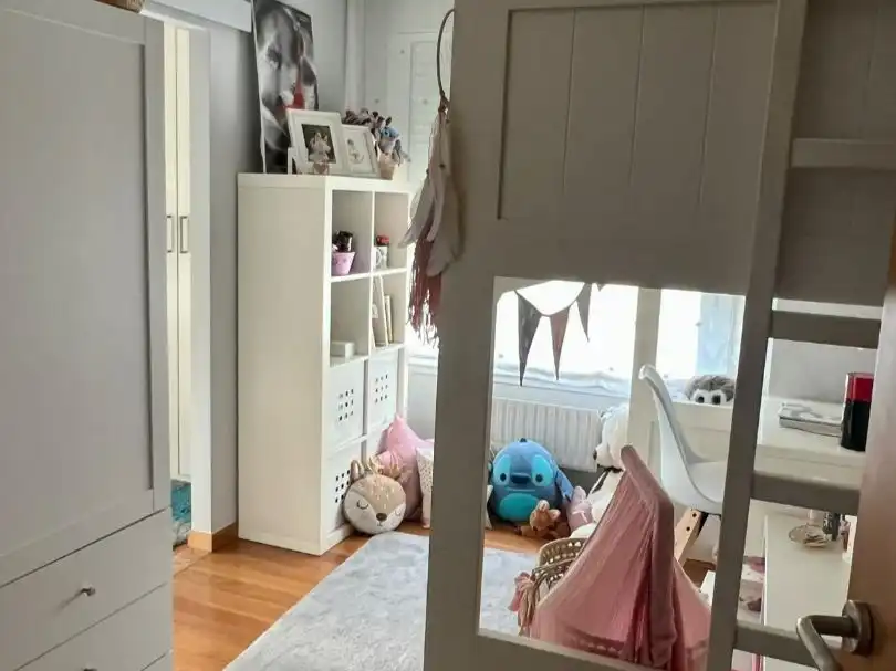 Habitación de Piso en venta en Vigo  con Calefacción, Parquet y Trastero