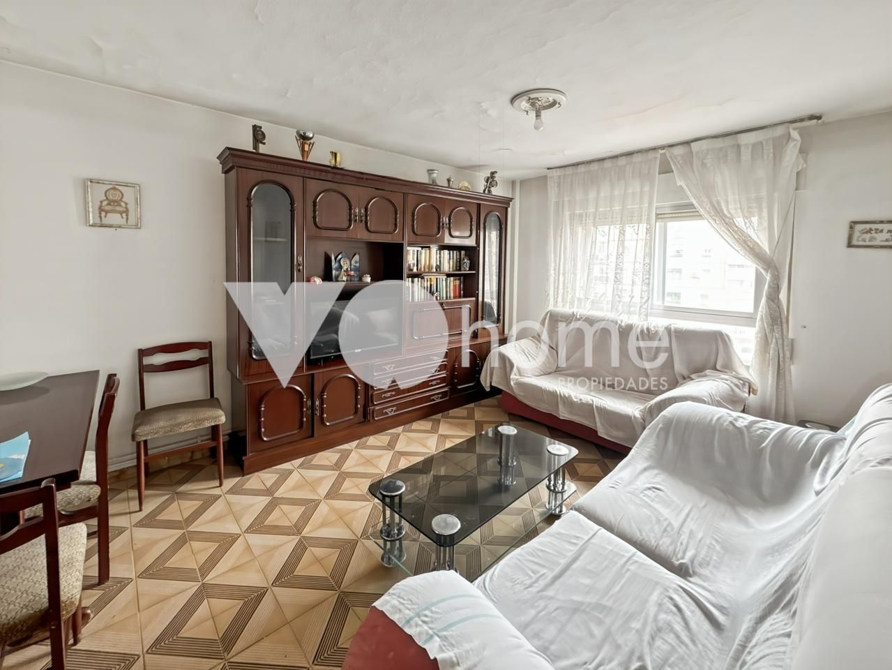 Sala d'estar de Pis en venda en  Madrid Capital amb Calefacció