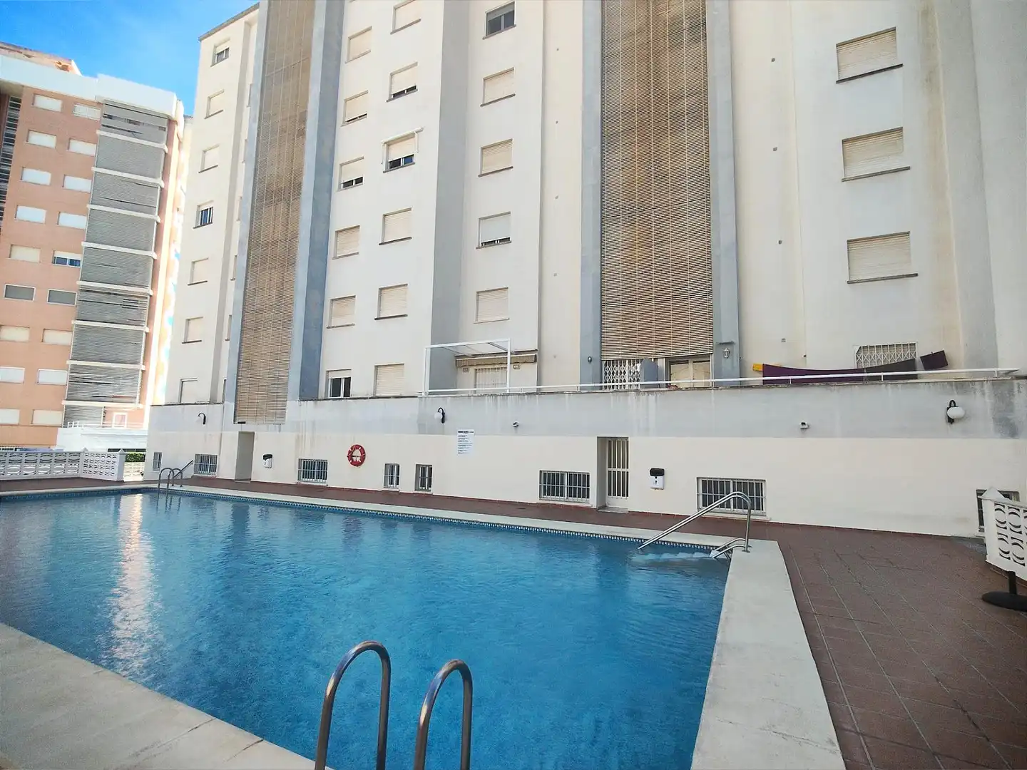 Apartamento con piscina en venta en Playa de Gandia, imagen 40