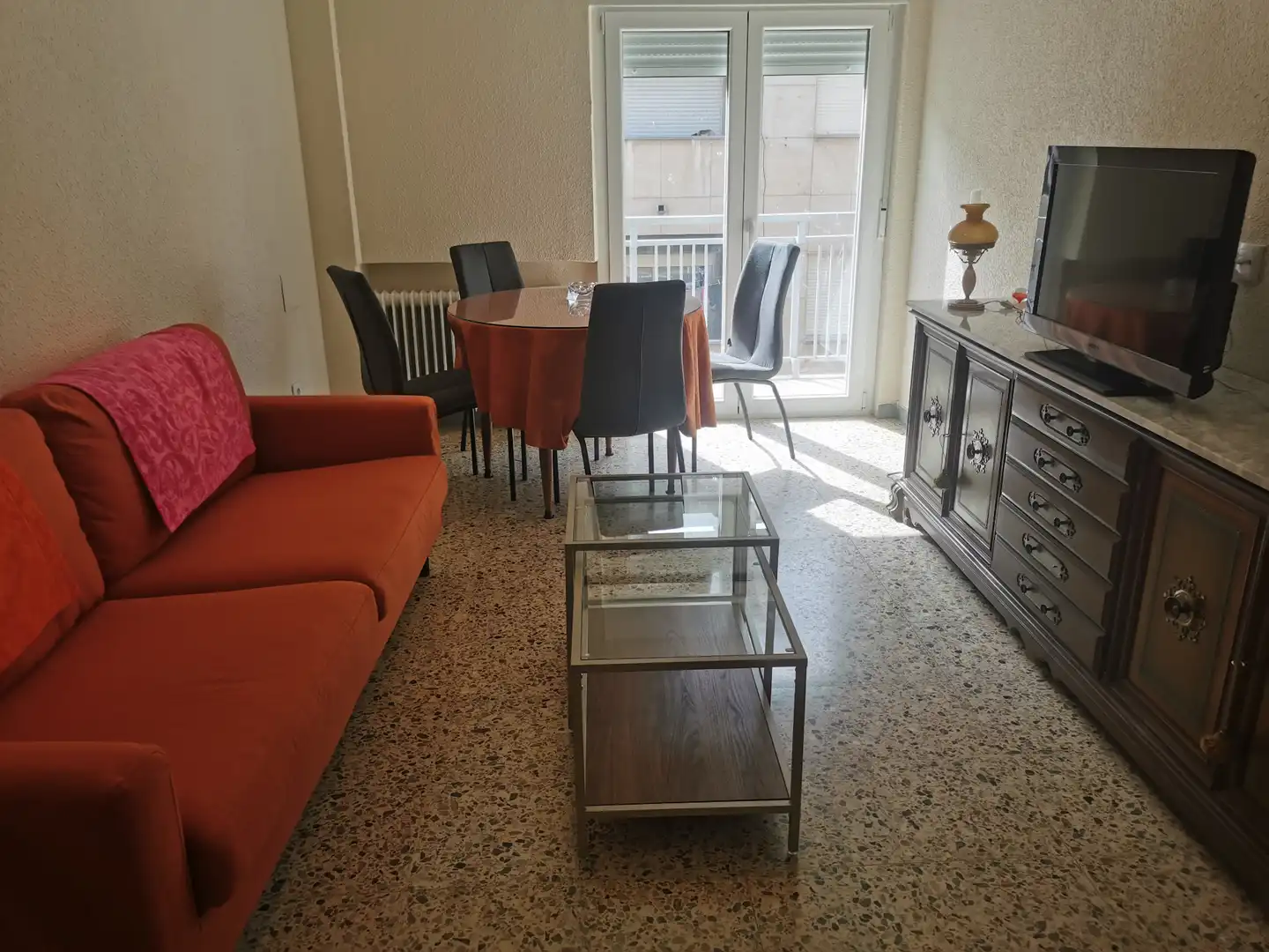 Wohnzimmer von Wohnung zur Miete in Salamanca mit Heizung, Möbliert und Ofen