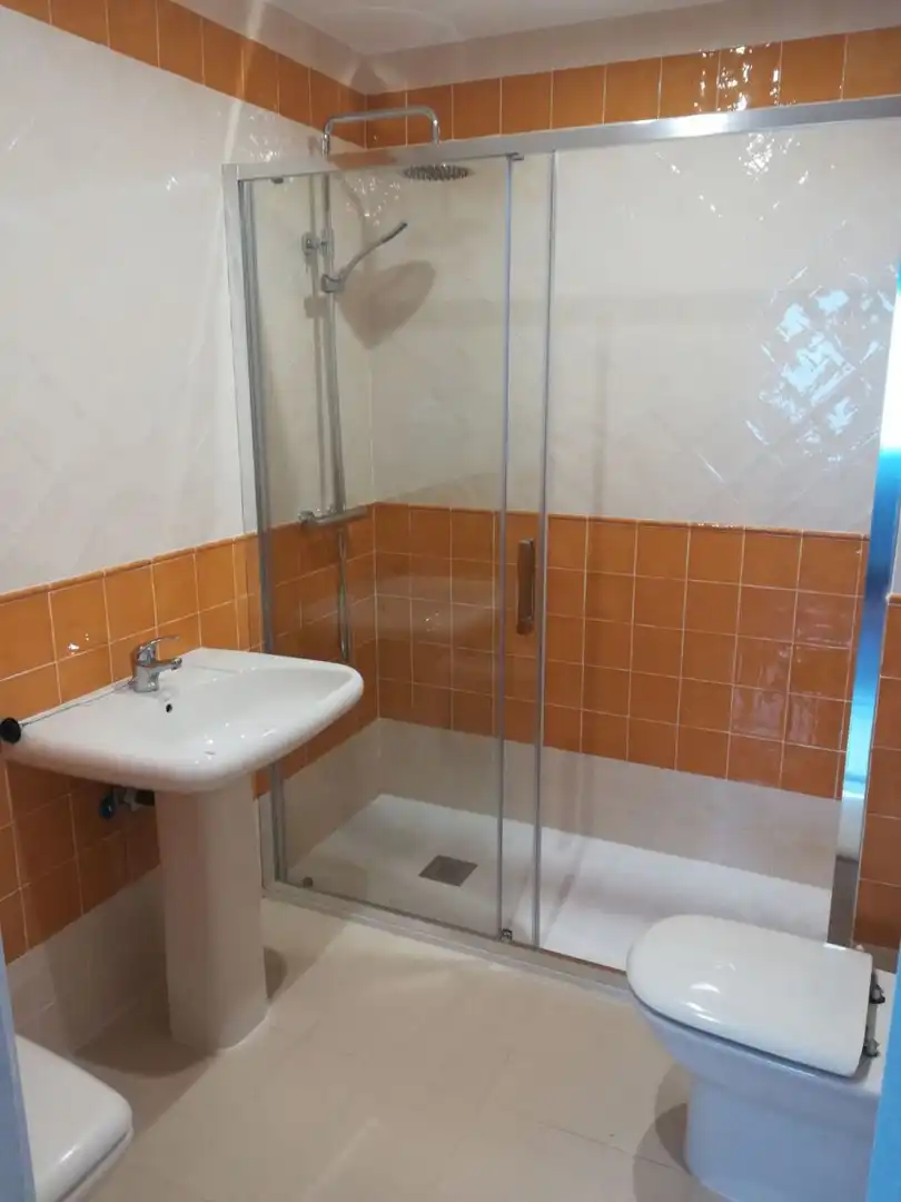 Bany de Pis de lloguer en Badajoz amb Aire condicionat i Calefacció
