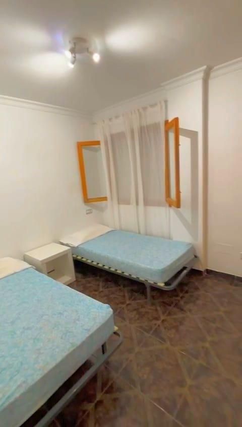 Dormitori de Planta baixa de lloguer en Muro amb Jardí privat i Terrassa