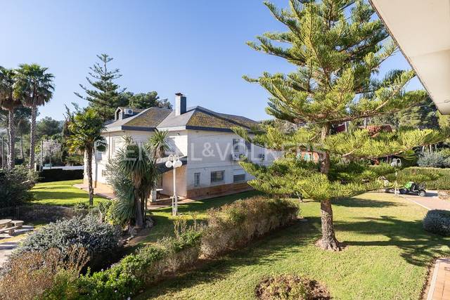 Casa-chalet en Alquiler en Cumbres de Calicanto
