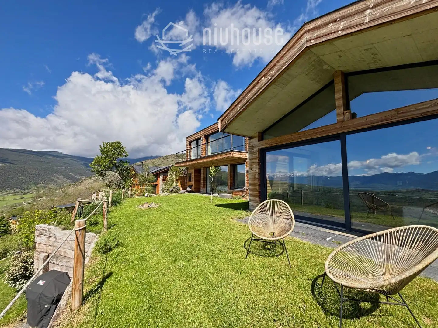 Terraza de Casa o chalet en venta en Enveitg