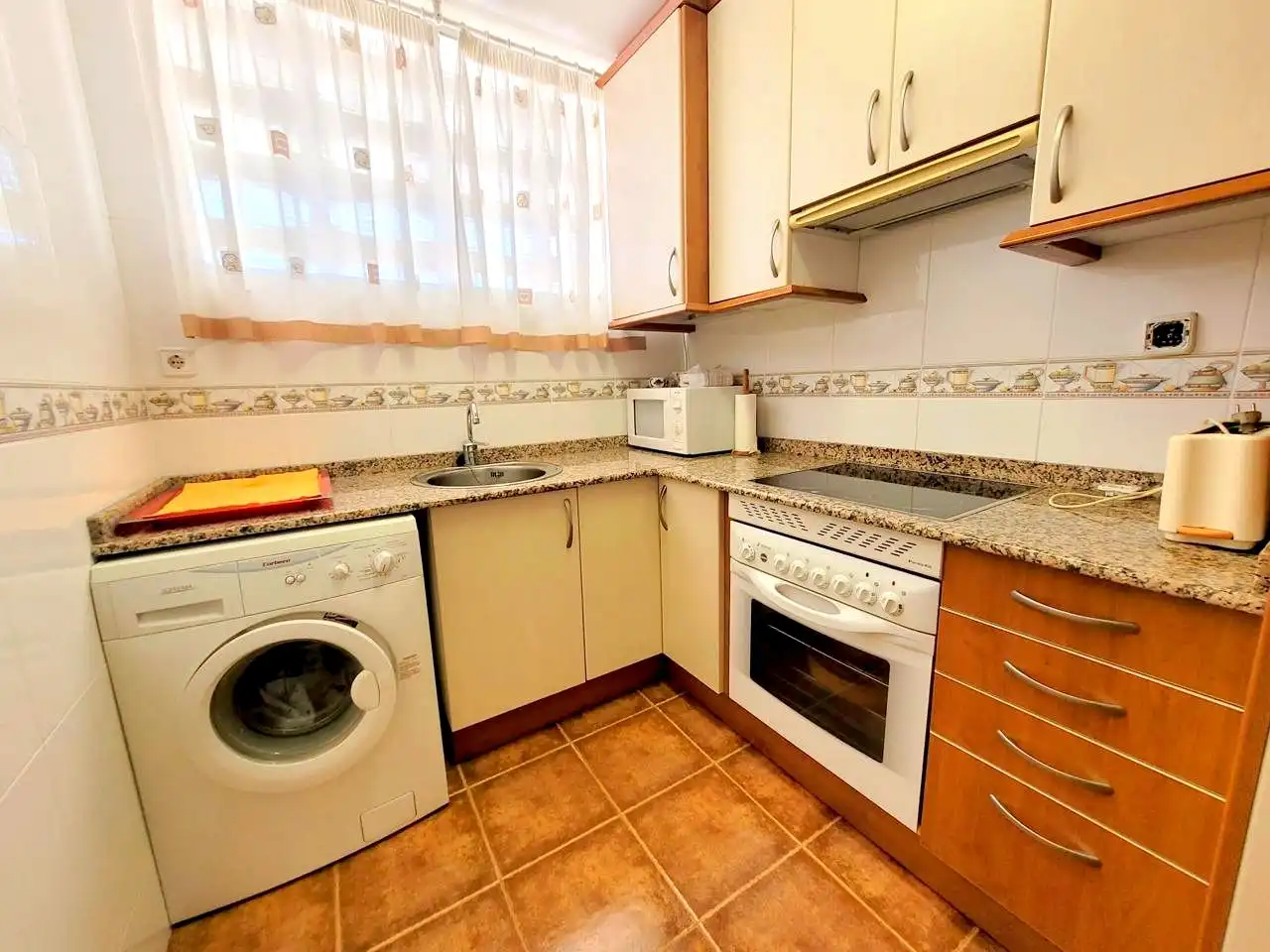 Apartamento de alquiler en De Legazpi, 23, Playa de Gandia