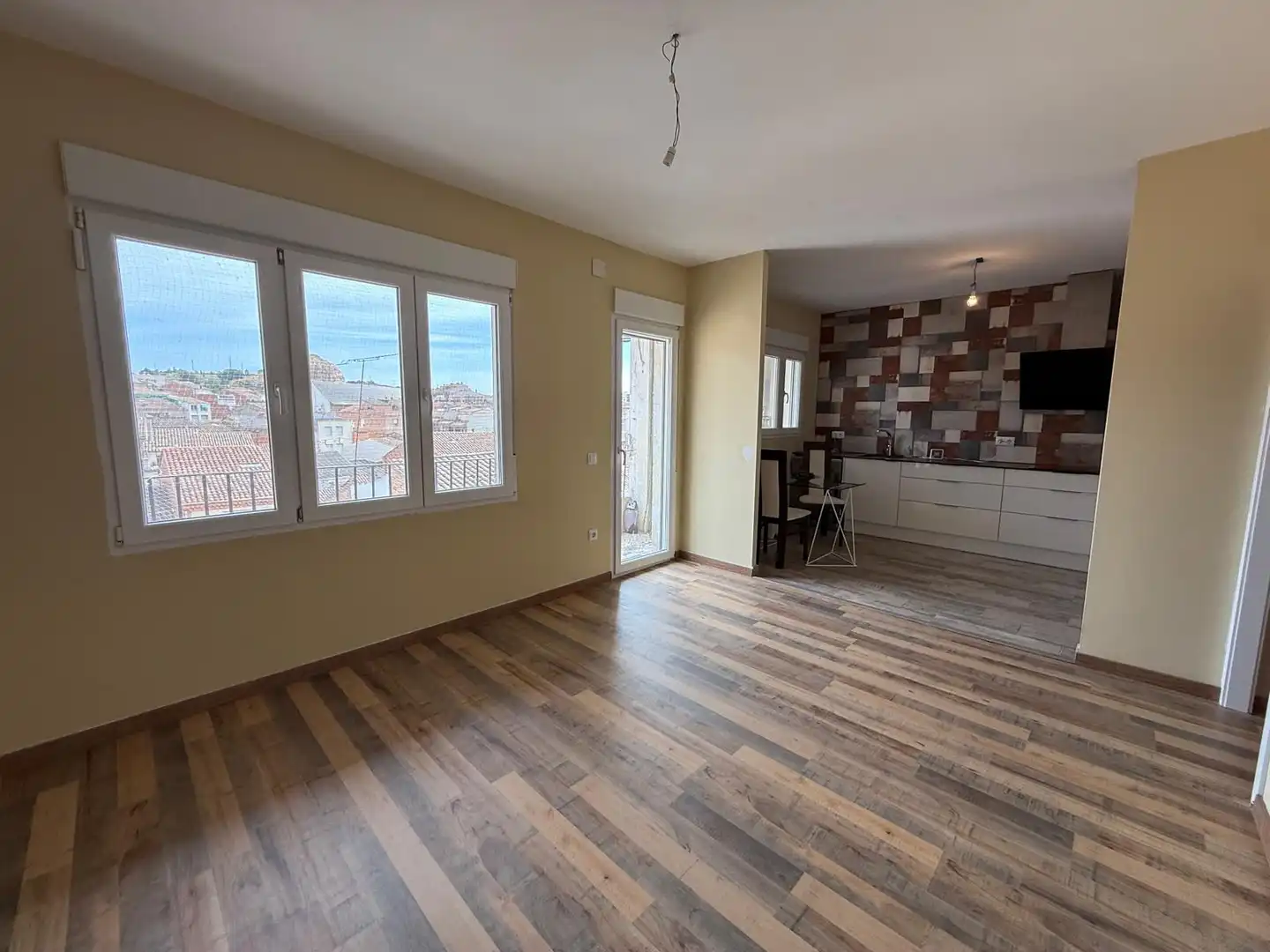 Vista exterior de Piso en venta en Almacelles con Calefacción, Parquet y Horno
