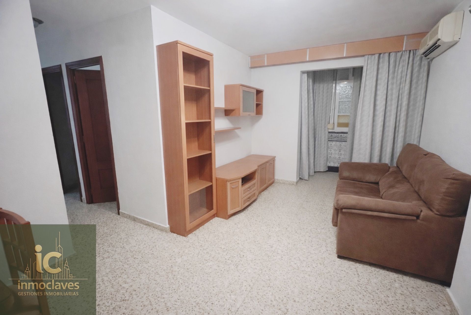 Sala d'estar de Pis en venda en Algeciras amb Terrassa i Traster