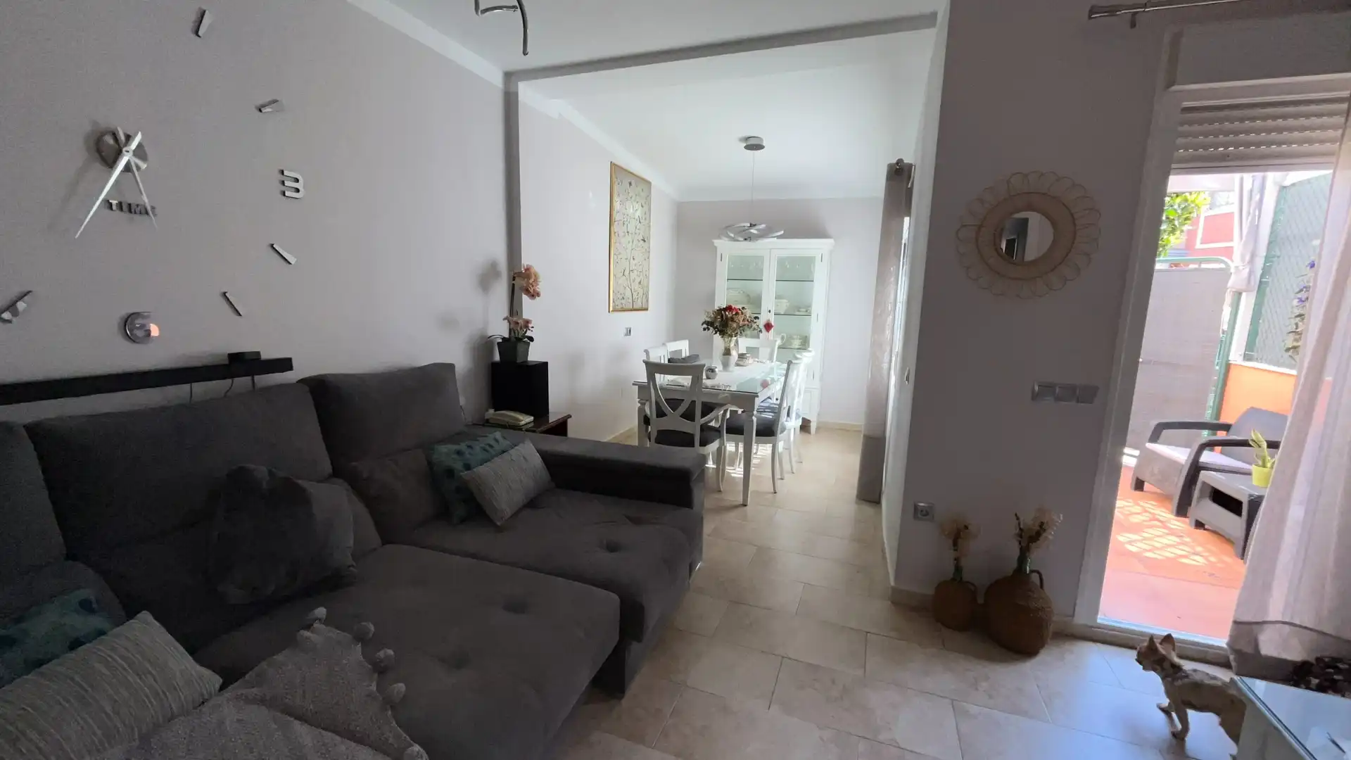 Sala d'estar de Casa adosada en venda en Málaga amb Aire condicionat, Calefacció i Jardí privat