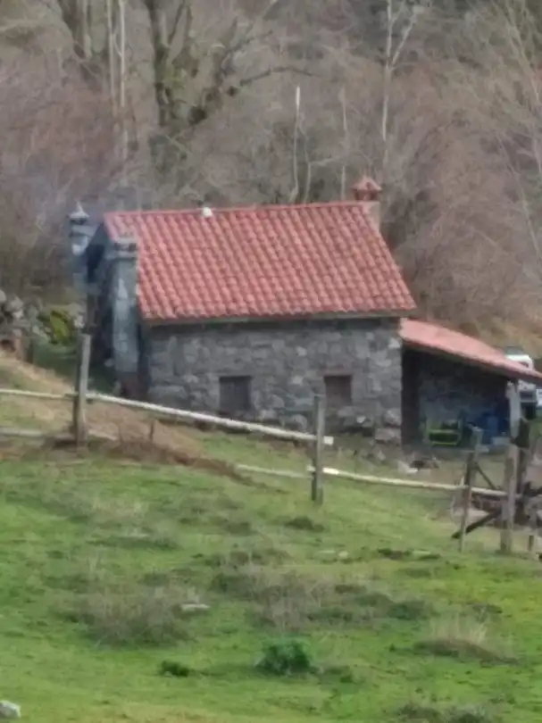 Finca rústica en venta en Sobrescobio