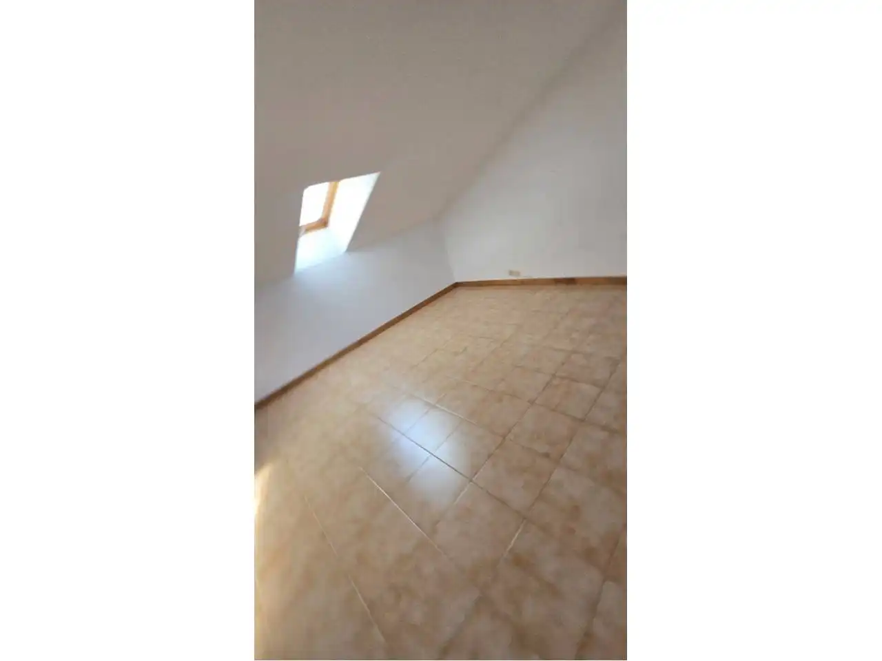 Dormitori de Casa adosada en venda en  Logroño amb Aire condicionat, Calefacció i Parquet