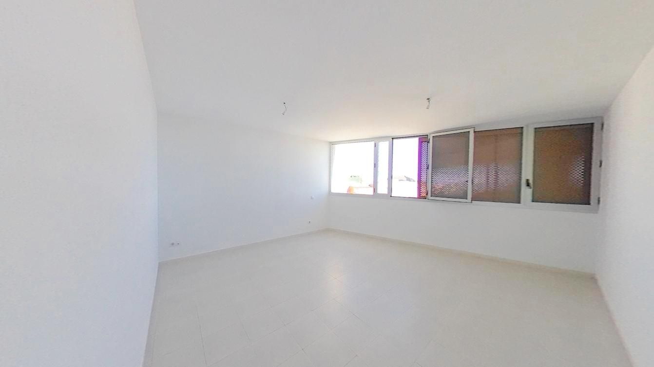 Sala d'estar de Pis en venda en  Santa Cruz de Tenerife Capital amb Calefacció, Terrassa i Traster