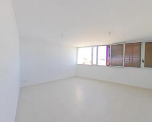 Sala d'estar de Pis en venda en  Santa Cruz de Tenerife Capital amb Calefacció, Terrassa i Traster
