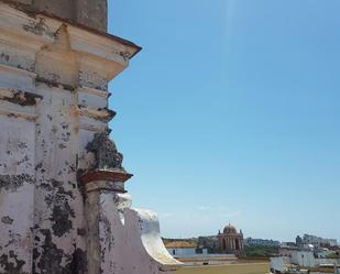 Vista exterior de Edifici en venda en Tarifa