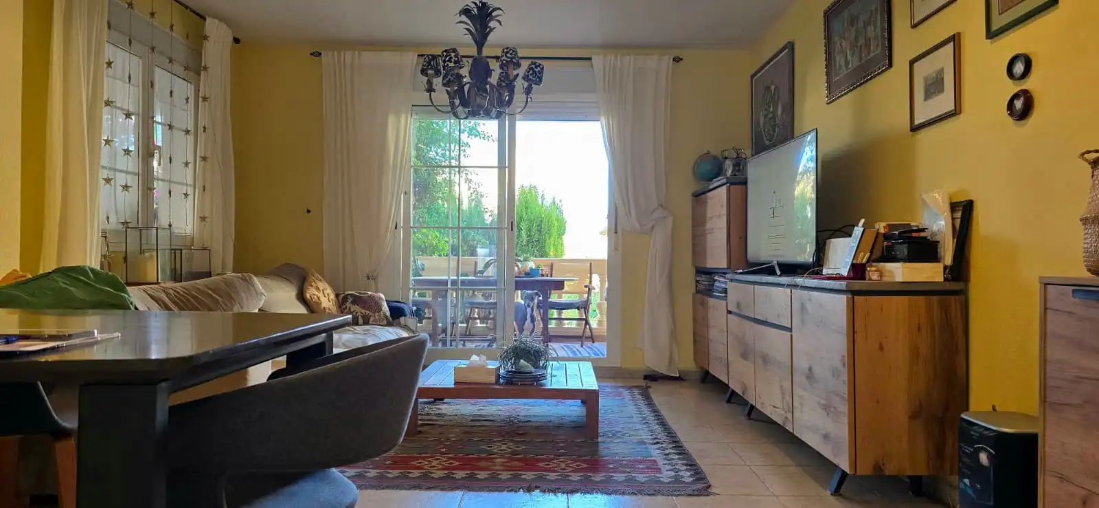 Living room of Detached homes for sale in L'Alfàs del Pi  with Air Conditioner, Terrace and Swimming Pool