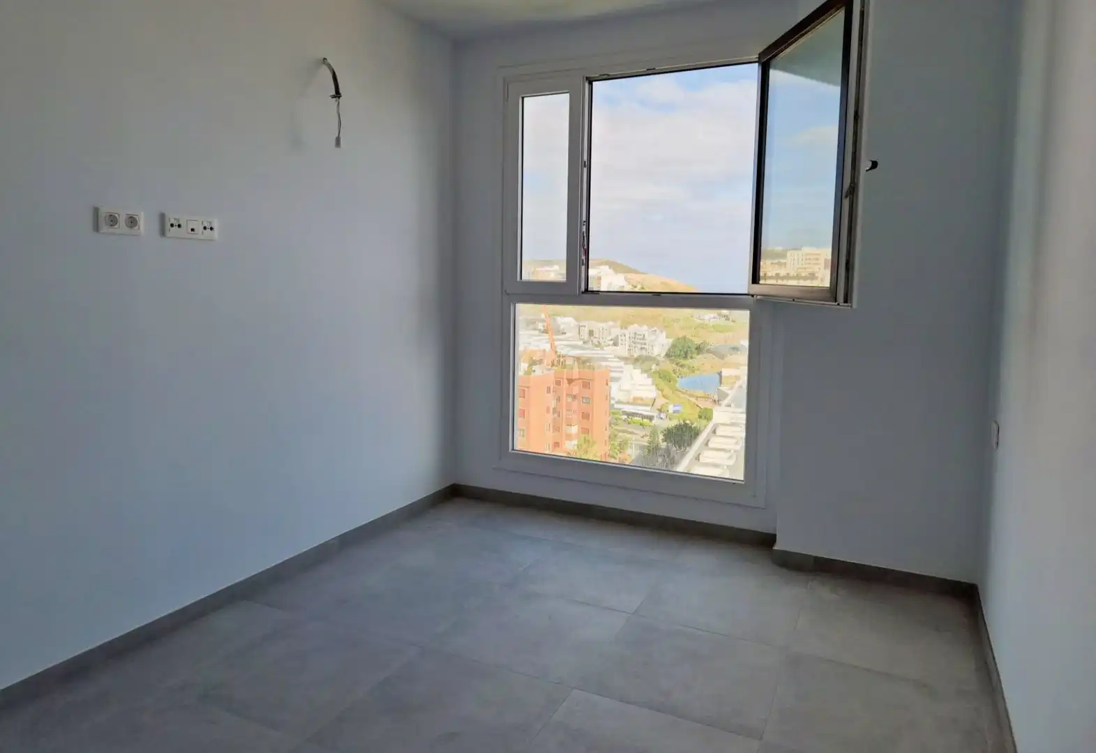 Habitación de Piso en venta en Las Palmas de Gran Canaria con Calefacción, Trastero y Piscina comunitaria