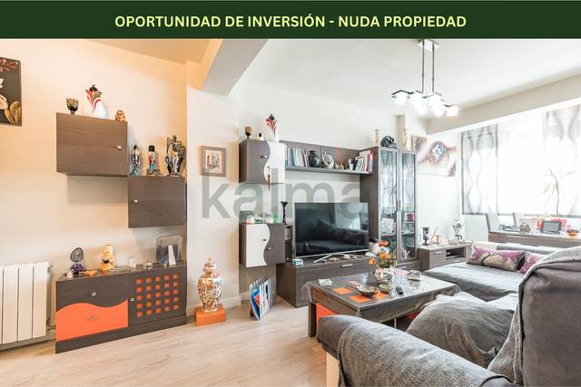 Piso en Venta en Calle de Fuentespina en Santa Eugenia