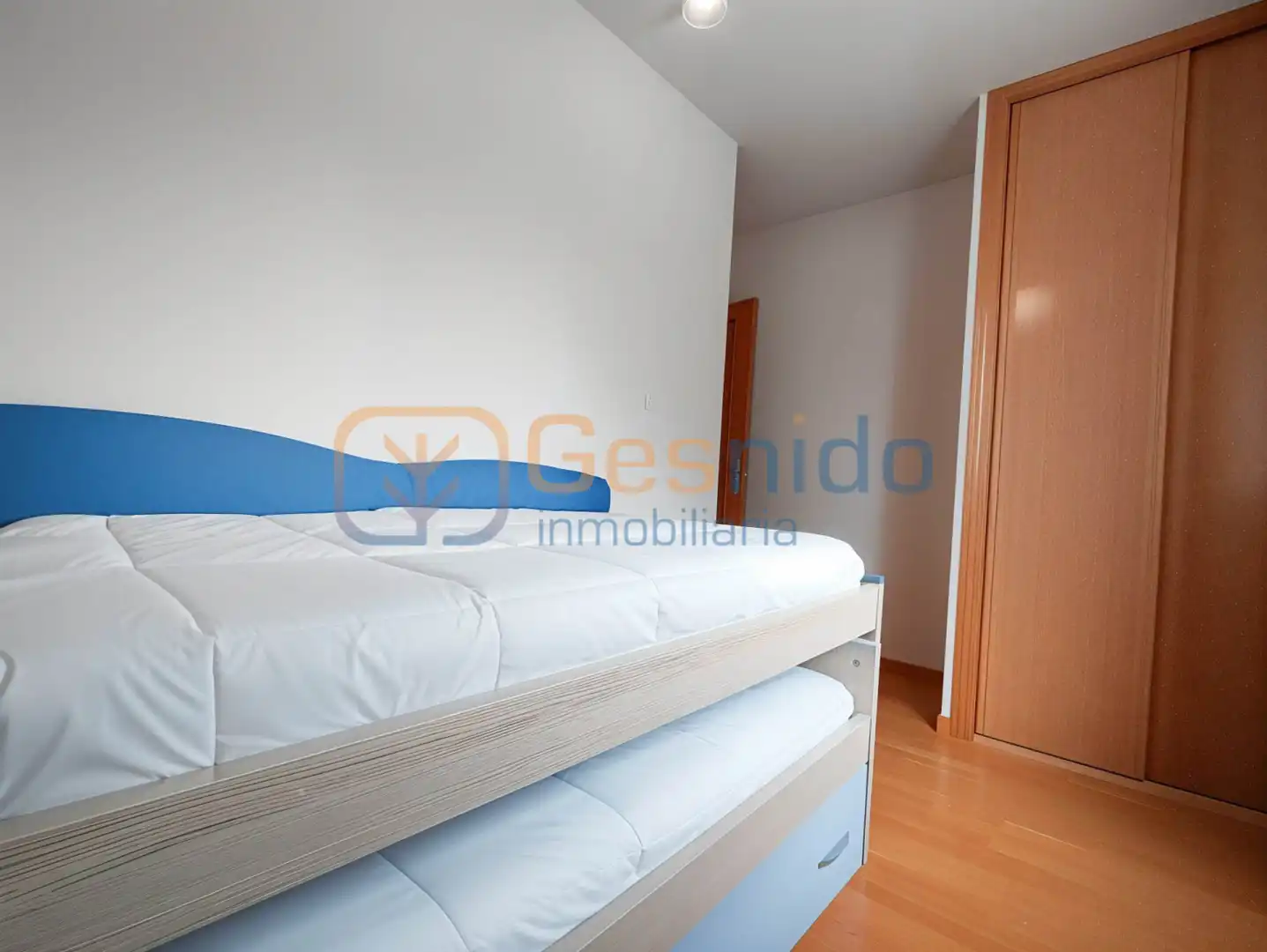 Habitación de Piso en venta en Palazuelos de Eresma con Calefacción, Jardín privado y Parquet