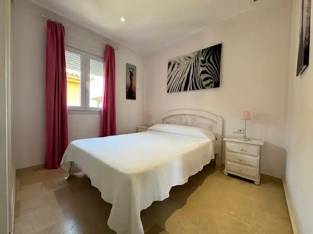 Dormitori de Apartament en venda en Chiclana de la Frontera amb Calefacció, Terrassa i Moblat